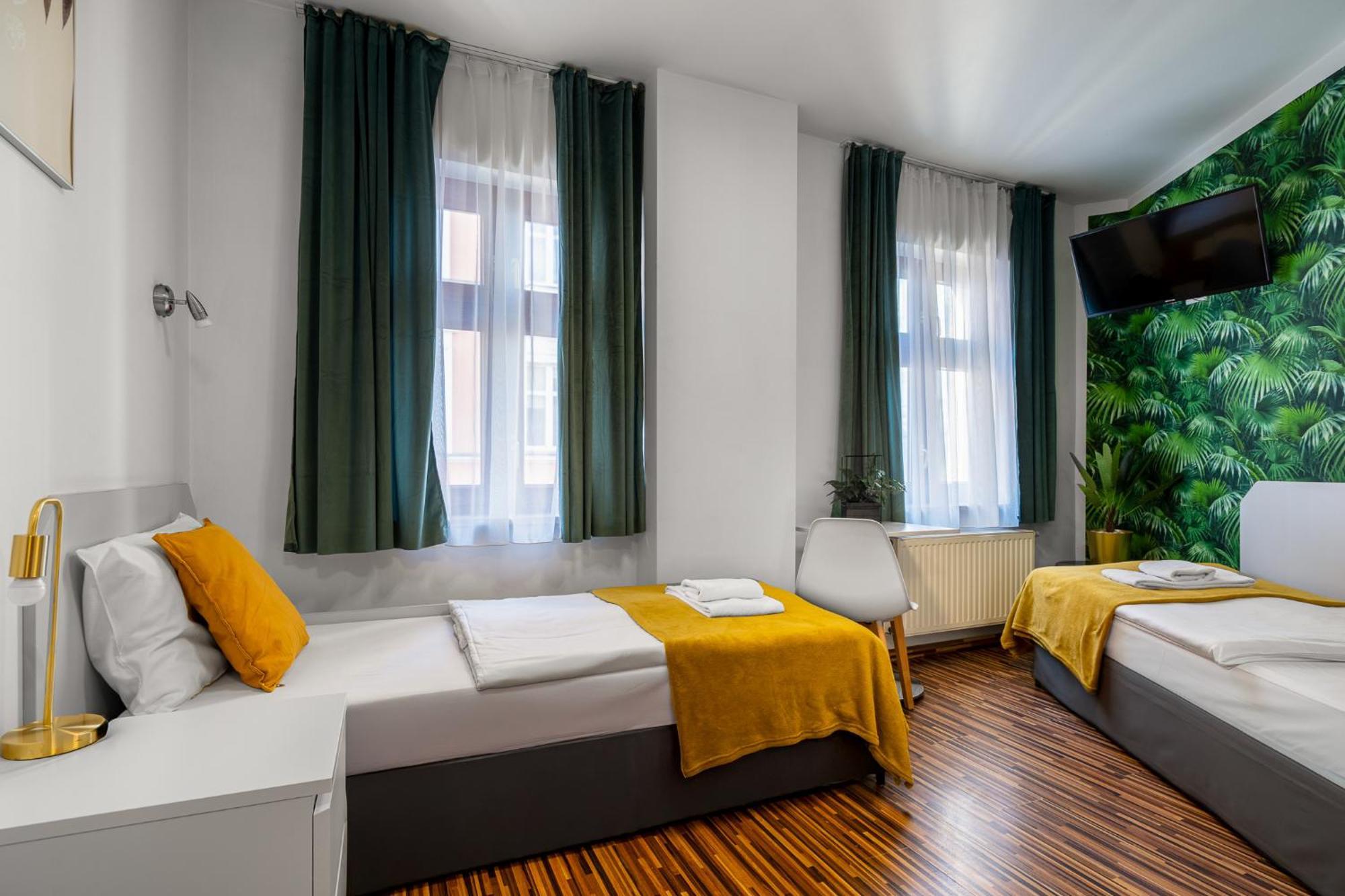 Great Polonia Dwarf Wroclaw Bed & Breakfast Exterior photo