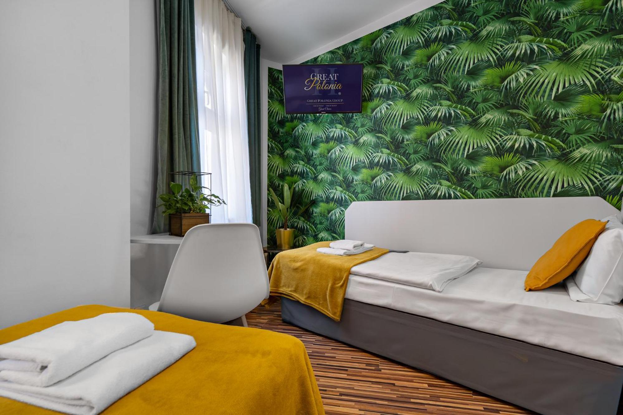 Great Polonia Dwarf Wroclaw Bed & Breakfast Exterior photo